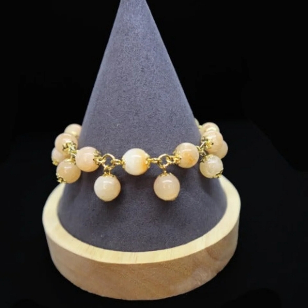 Real peach jade dangles bracelet